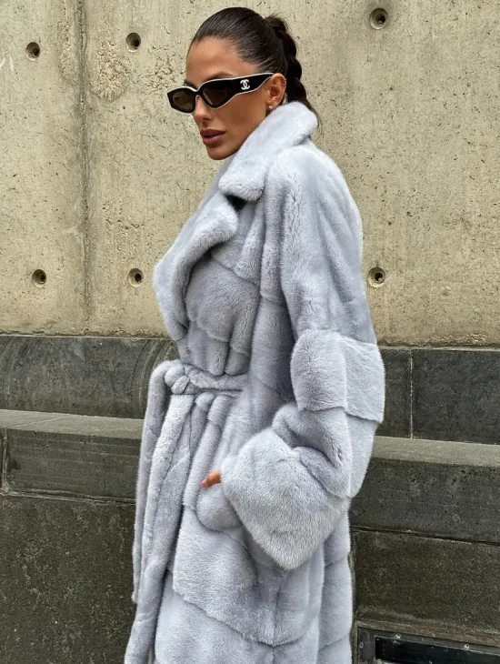 Длинная шуба из голубой скандинавской норки - фото 1