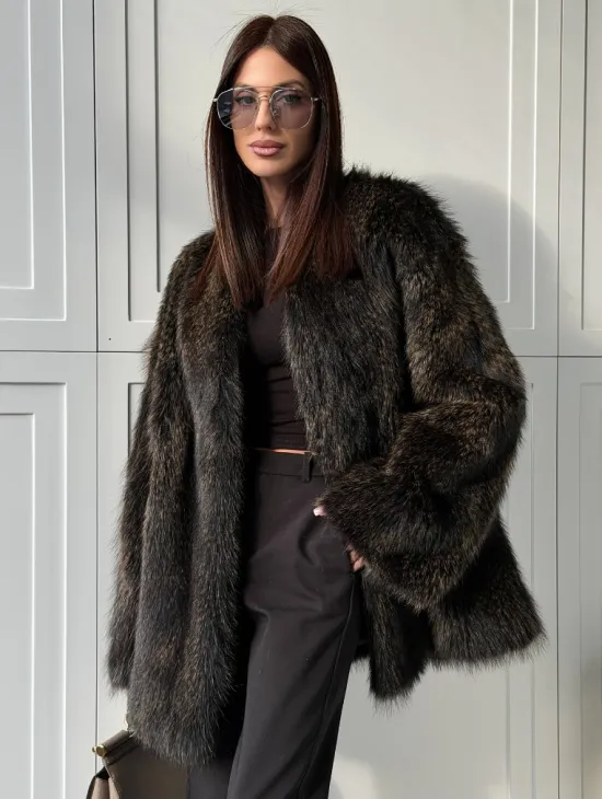 Женский полушубок из меха Финского енота Saga - фото 0