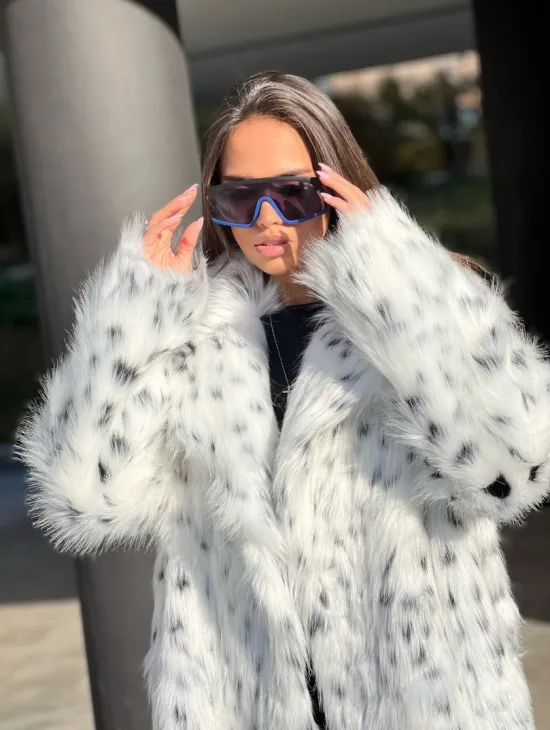 Удлиненная шуба из экомеха под рысь - фото 1