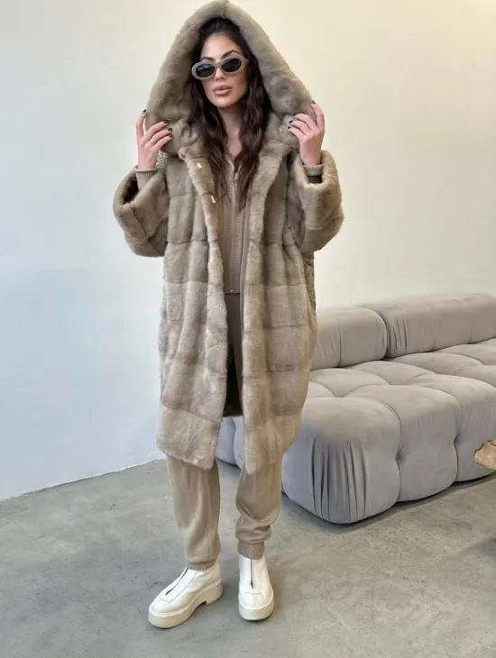 Шуба норковая с капюшоном - отделка из меха каракуля - фото 0
